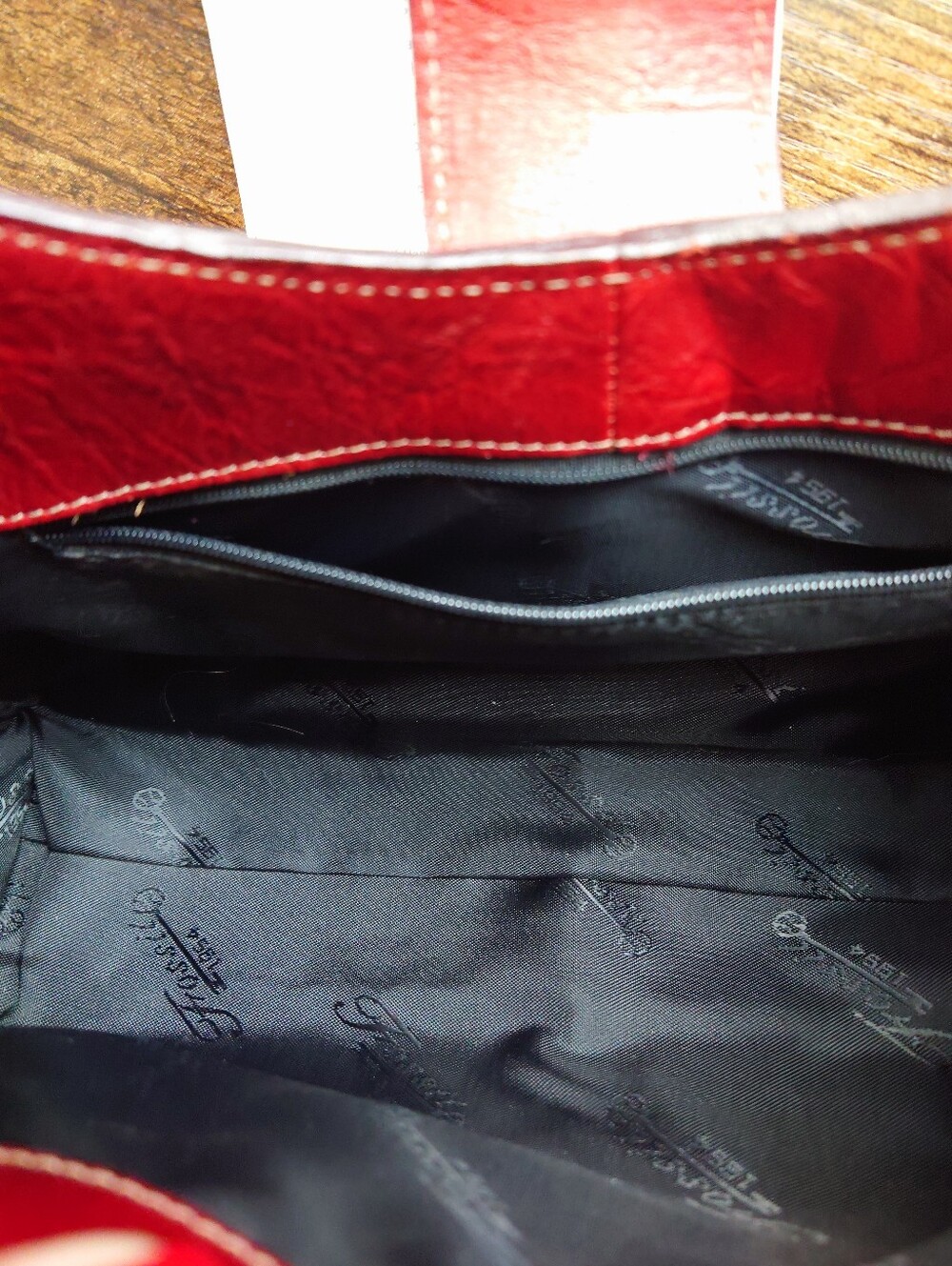Fossil Red Genuine Leather Shoulder Bag - Picture 7 of 10
